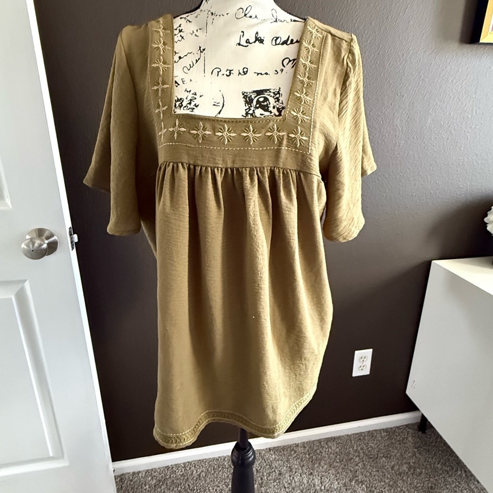 Bobeau Olive Green Embroidered Blouse